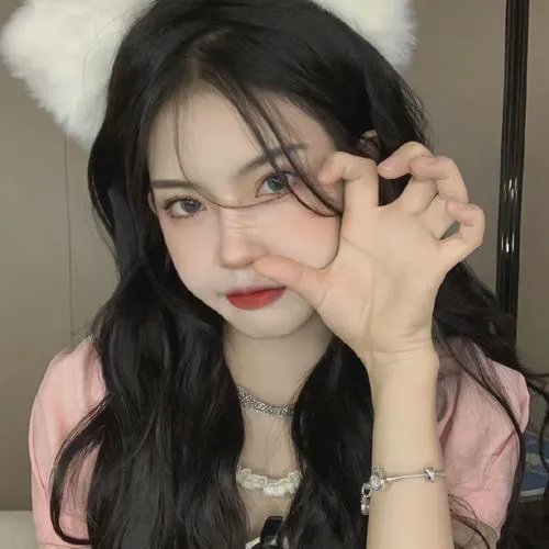 无边春色戏两儍 海报